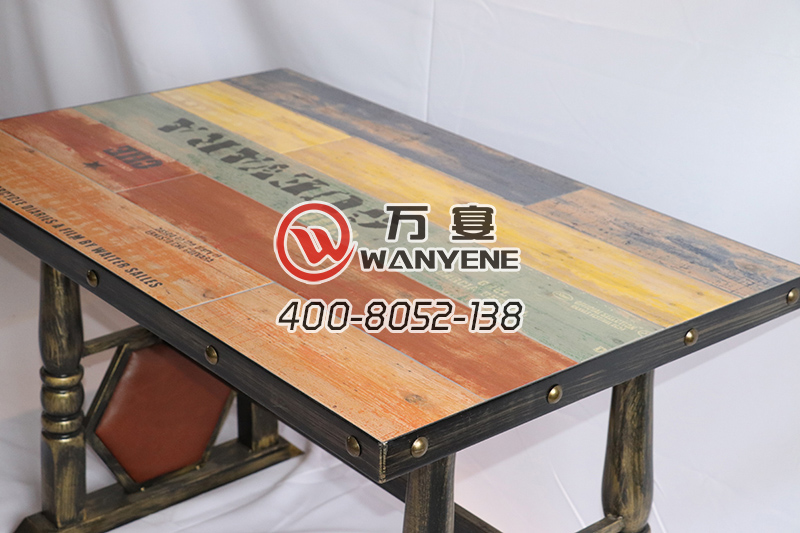 铁艺复古餐桌-主题喷漆桌面